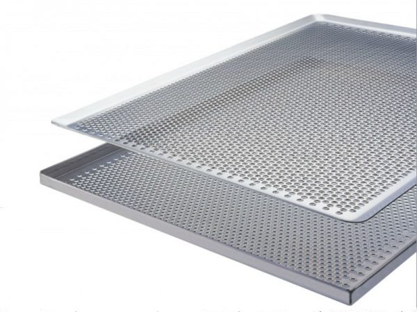 ALUMINIUM BAKING TRAY PERFORATED 60X40 H20 1.5MM 90DEGREES