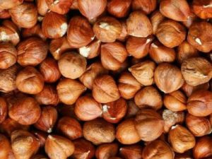 20 KG WHOLE BROWN HAZELNUT LUBECA