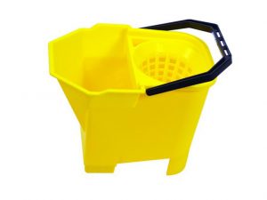 8 LTR YELLOW BULLDOG BUCKET and WRINGER