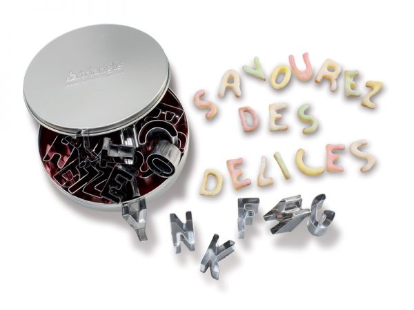 BOITE DECOUPOIRS 26 LETTRES