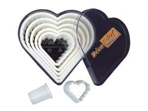 PASTRY CUTTERS 7 JAGGED HEARTS