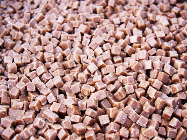 10 KG CARAMEL FUDGE CUBES 5MM